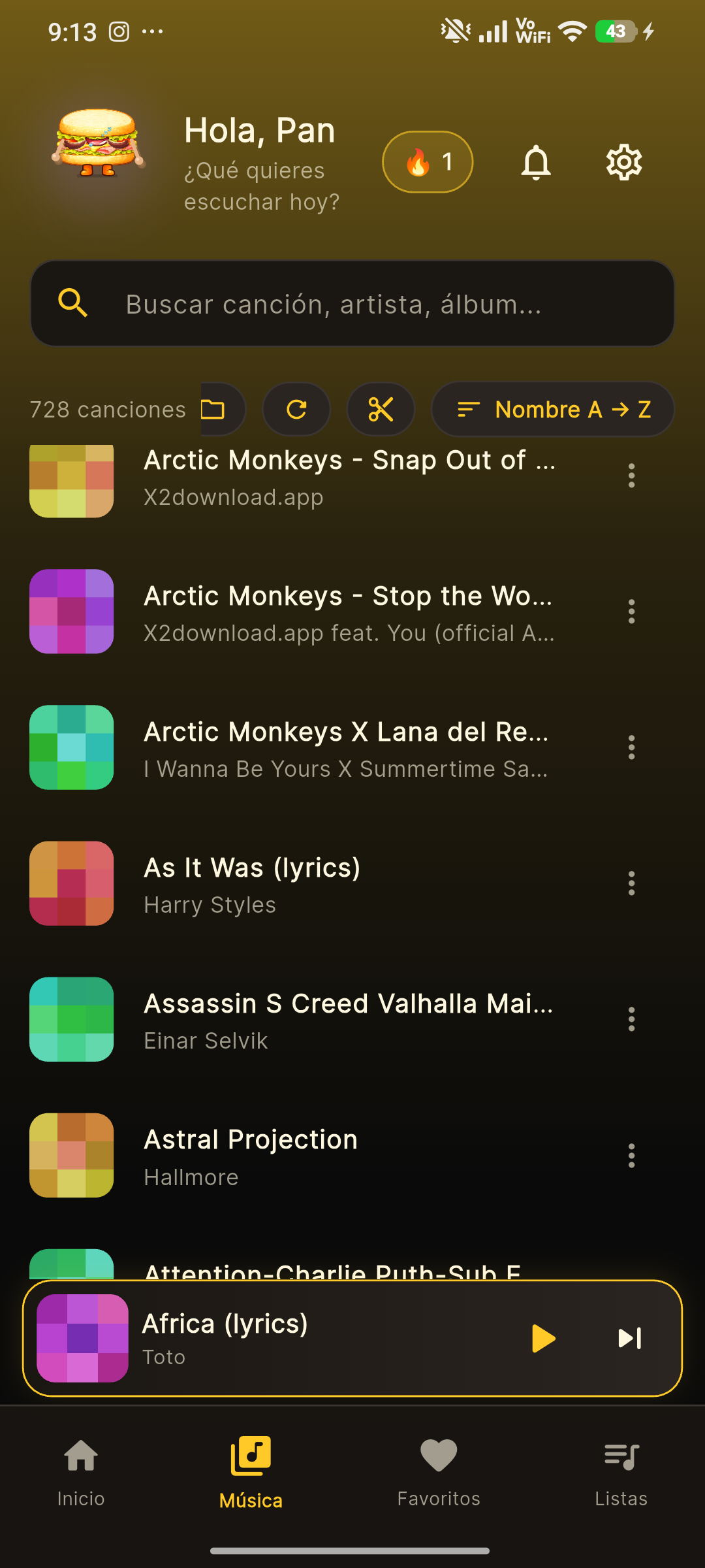Captura real de SONALY: biblioteca de canciones, buscador, reproductor y accesos a Inicio, Música, Favoritos y Listas